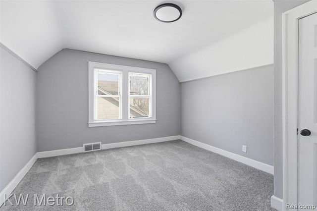 15881 Winthrop Street, Detroit, MI 48227