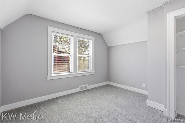 15881 Winthrop Street, Detroit, MI 48227