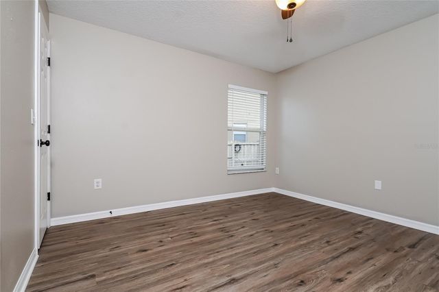 2221 MOUNTAIN MEADOW WAY, Valrico, FL 33594