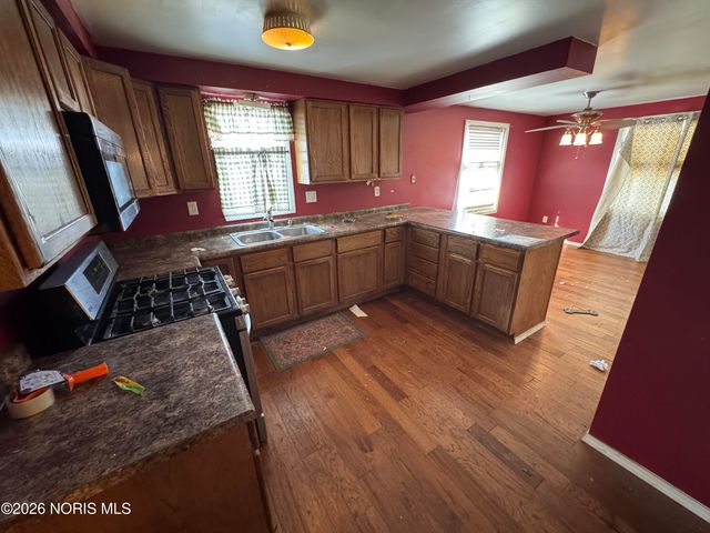 6028 Bayshore Road, Oregon, OH 43616