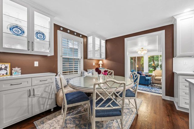 5259 N Kent AVENUE, Whitefish Bay, WI 53217
