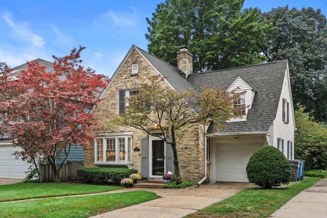 5259 N Kent AVENUE, Whitefish Bay, WI 53217