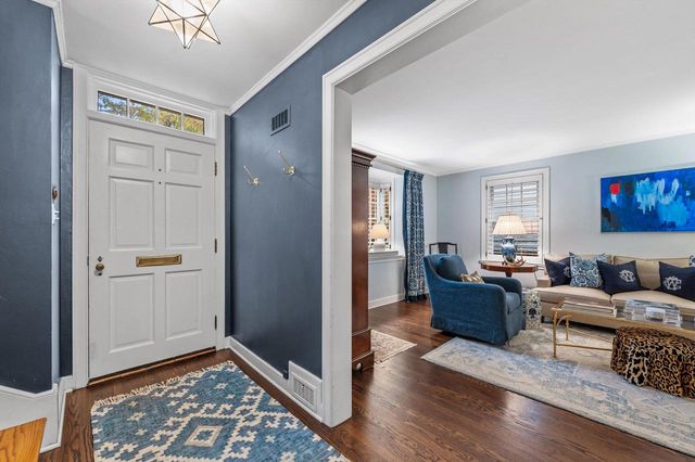 5259 N Kent AVENUE, Whitefish Bay, WI 53217