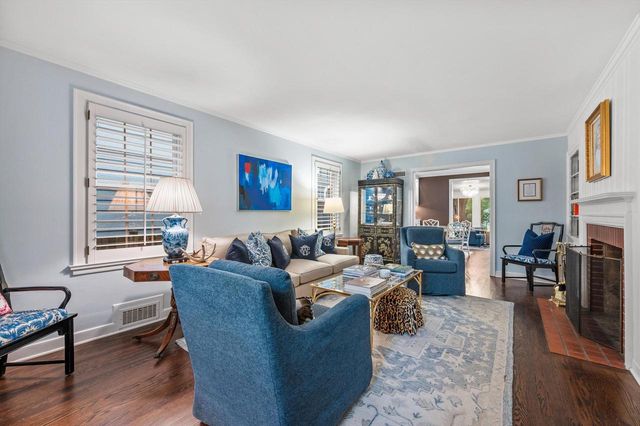 5259 N Kent AVENUE, Whitefish Bay, WI 53217