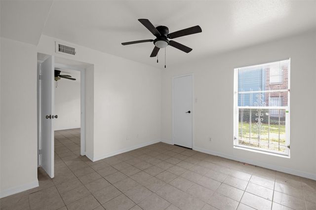 10001 Westpark Drive 67, Houston, TX 77042