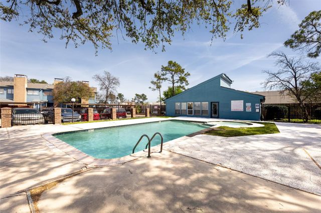 10001 Westpark Drive 67, Houston, TX 77042