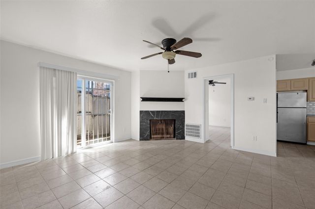 10001 Westpark Drive 67, Houston, TX 77042