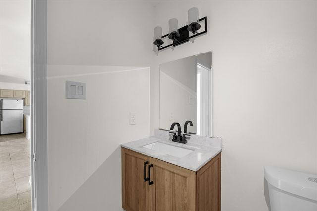 10001 Westpark Drive 67, Houston, TX 77042