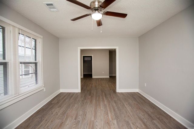 1415 S Cedar St, Little Rock, AR 72204