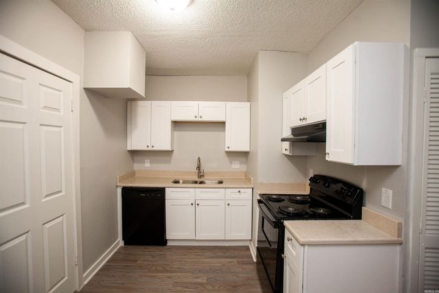 1415 S Cedar St, Little Rock, AR 72204