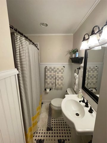 420 E Franklin Street, Grapevine, TX 76051