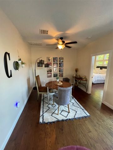 420 E Franklin Street, Grapevine, TX 76051