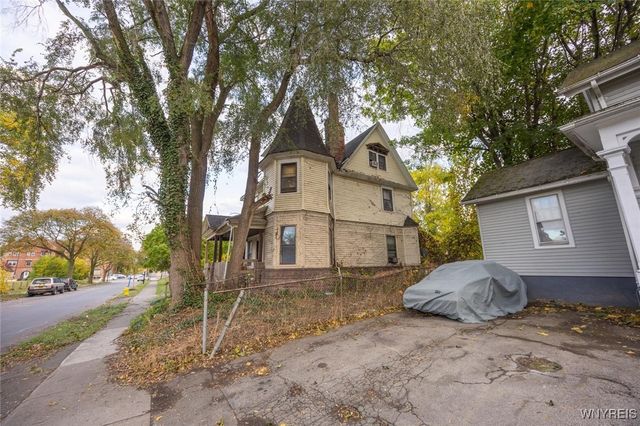 33 Emerson Street, Rochester, NY 14613