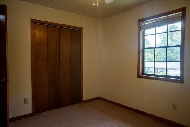 381 Windsor Walk SE, Conyers, GA 30094