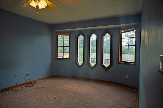 381 Windsor Walk SE, Conyers, GA 30094