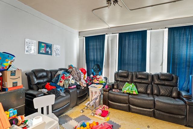 1314 W 18th Place, Chicago, IL 60608