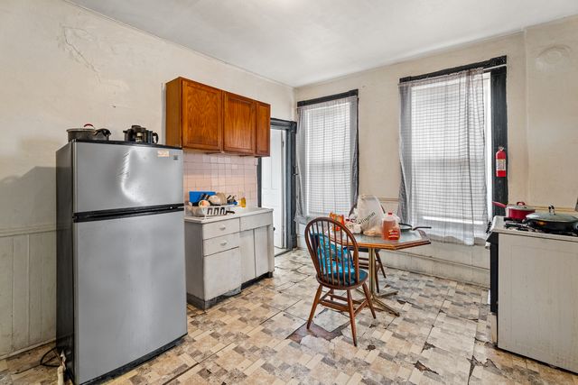 1314 W 18th Place, Chicago, IL 60608