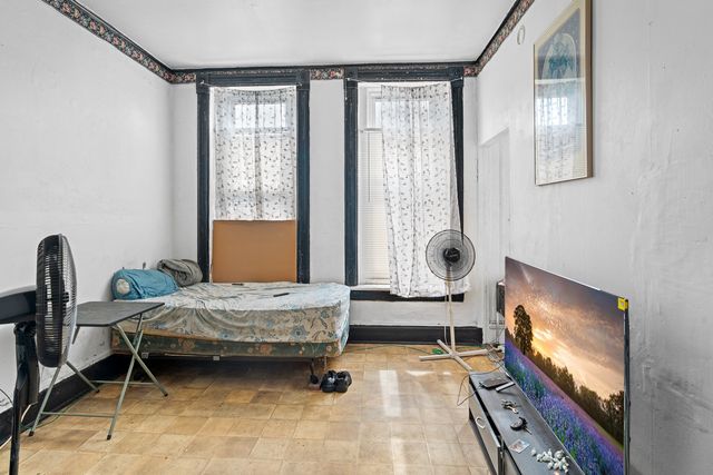 1314 W 18th Place, Chicago, IL 60608