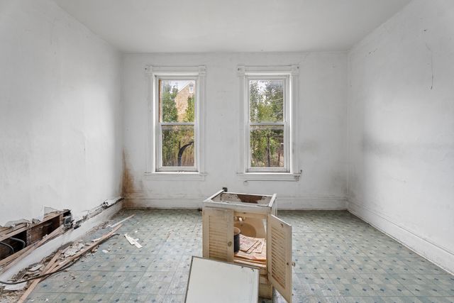 1314 W 18th Place, Chicago, IL 60608