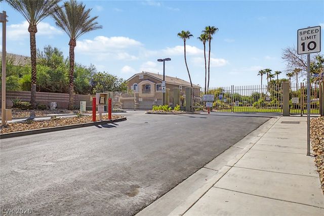 3205 Regal Swan Place 3, North Las Vegas, NV 89084