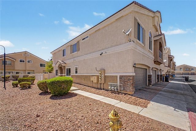 3205 Regal Swan Place 3, North Las Vegas, NV 89084