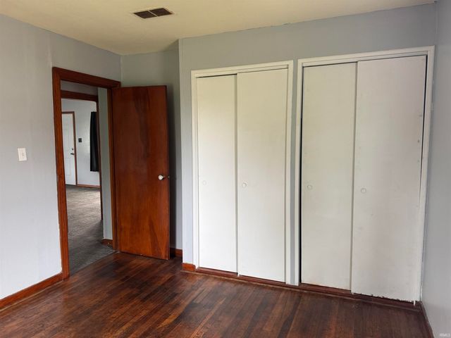 5709 N KERTH Avenue, Evansville, IN 47711