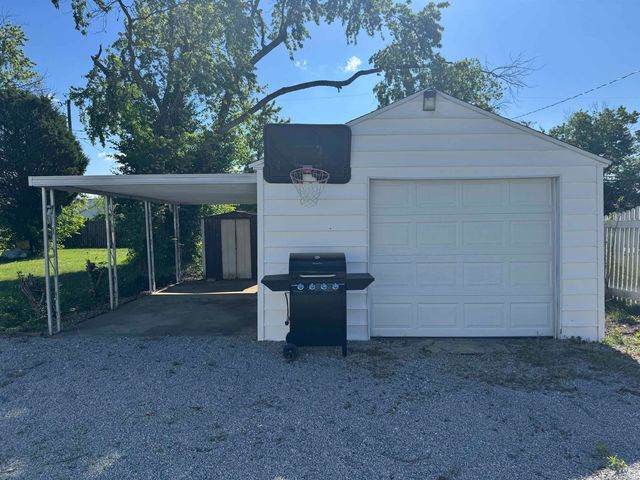 5709 N KERTH Avenue, Evansville, IN 47711