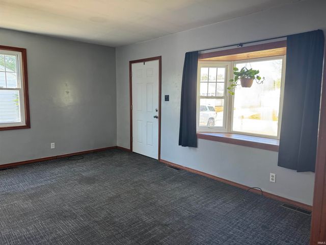 5709 N KERTH Avenue, Evansville, IN 47711