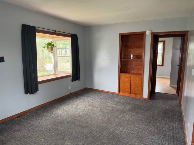 5709 N KERTH Avenue, Evansville, IN 47711