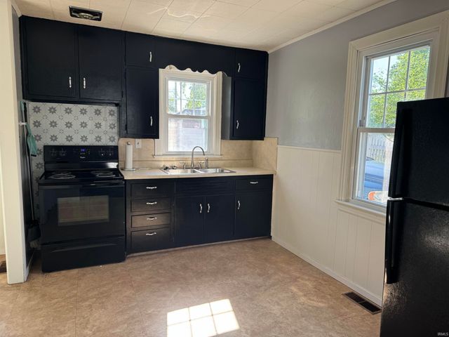 5709 N KERTH Avenue, Evansville, IN 47711