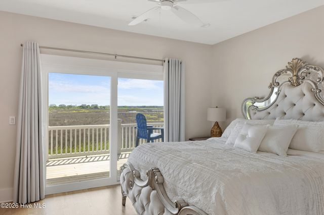 221 Porto Vista Drive, N Topsail Beach, NC 28460