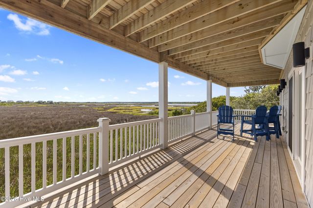 221 Porto Vista Drive, N Topsail Beach, NC 28460