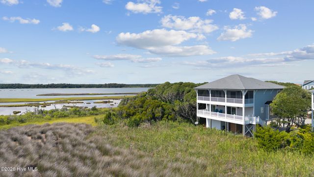 221 Porto Vista Drive, N Topsail Beach, NC 28460