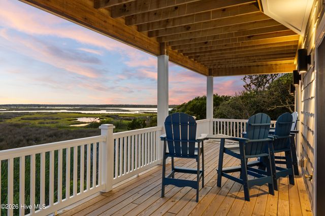 221 Porto Vista Drive, N Topsail Beach, NC 28460