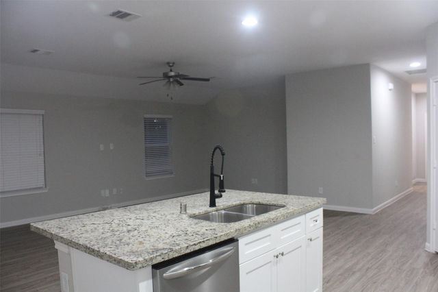 26433 Easy Street, Magnolia, TX 77355