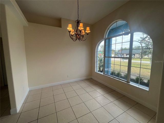 10 LEWIS SHIRE PLACE, Palm Coast, FL 32137