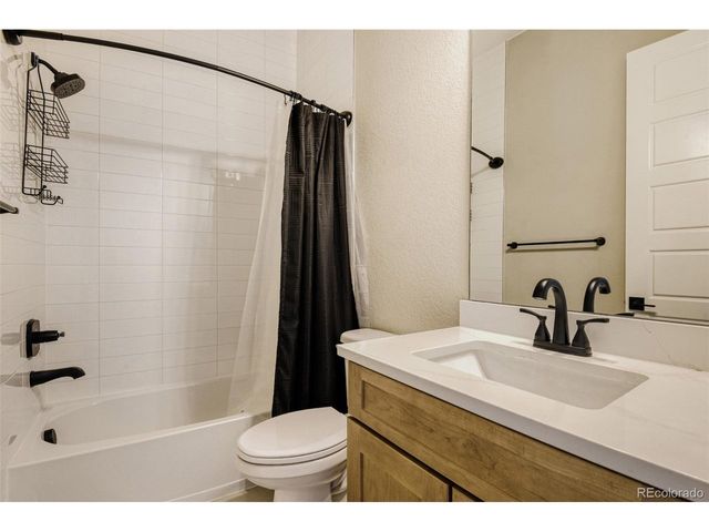 1877 Grayside Cir, Castle Rock, CO 80109