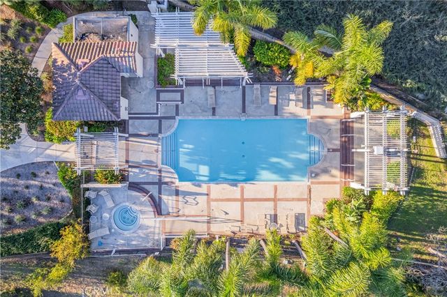 27890 Tamara, Yorba Linda, CA 92887