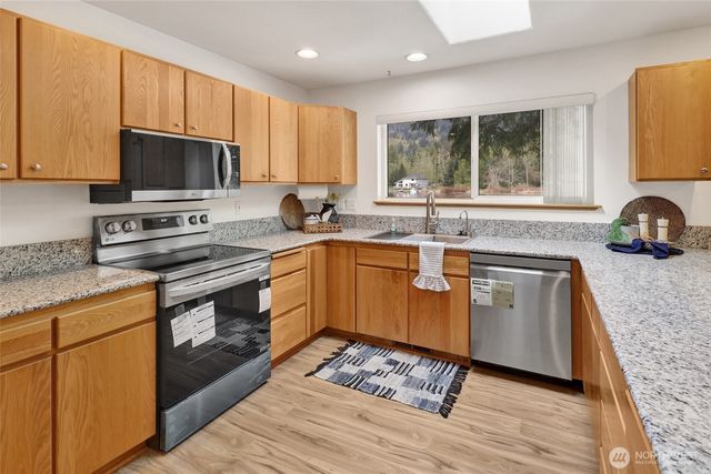 659 Cain Lake Road, Sedro Woolley, WA 98284