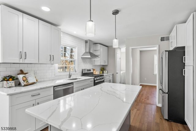 231 Sutphin Ln, Hillsborough Twp., NJ 08844