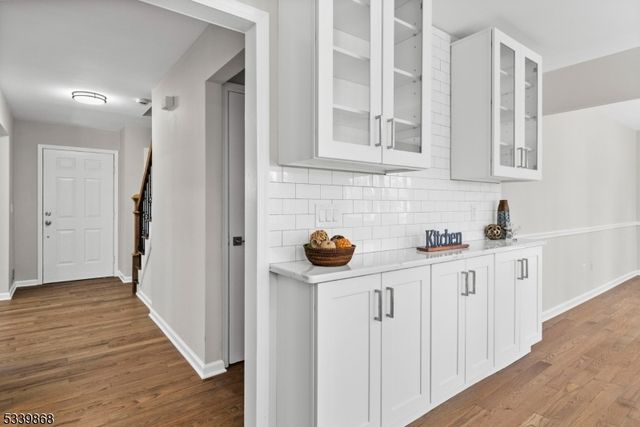 231 Sutphin Ln, Hillsborough Twp., NJ 08844