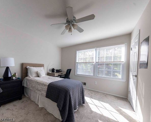 231 Sutphin Ln, Hillsborough Twp., NJ 08844
