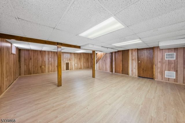 231 Sutphin Ln, Hillsborough Twp., NJ 08844