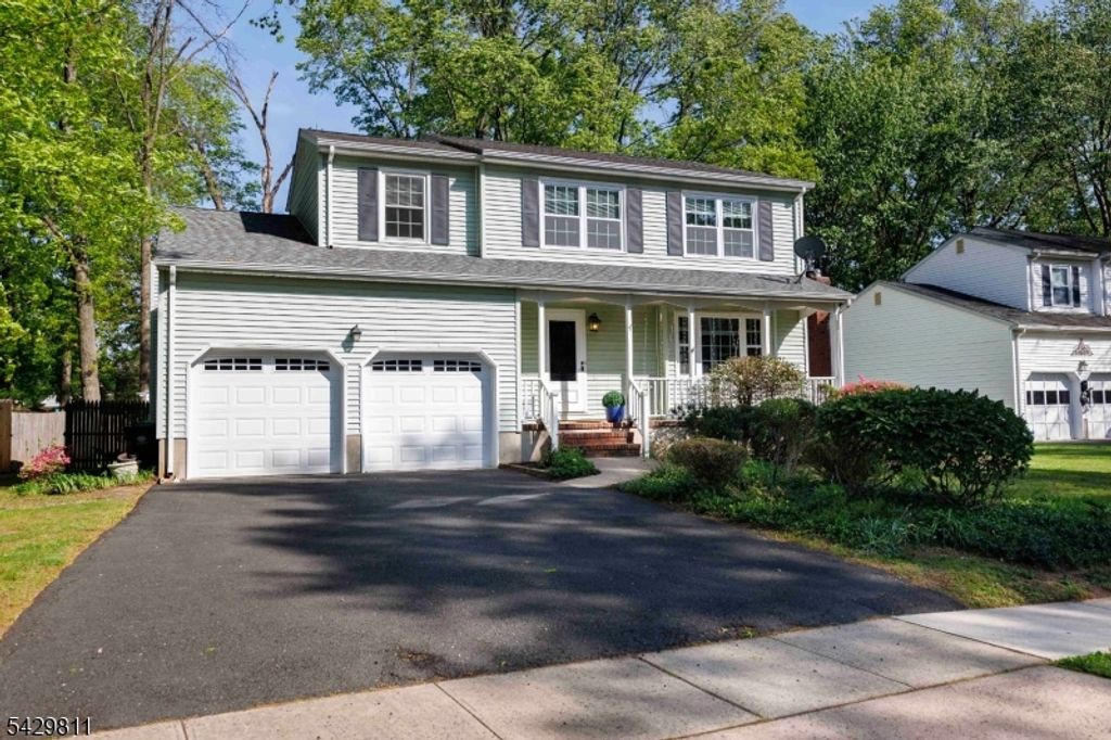 231 Sutphin Ln, Hillsborough Twp., NJ 08844