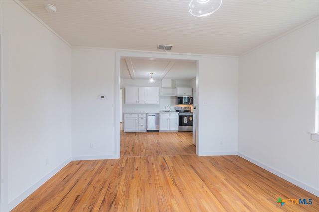 610 N Fair Street, Gonzales, TX 78629