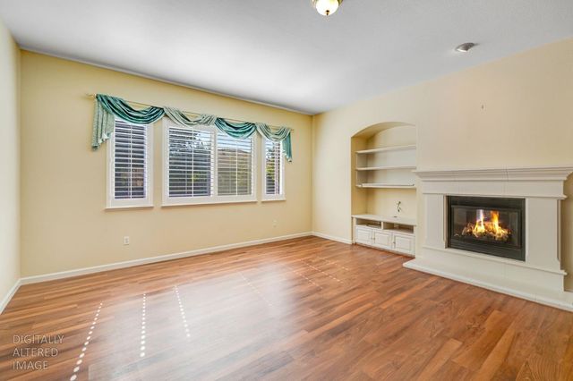 2713 Robinson Creek Ln, Elk Grove, CA 95758