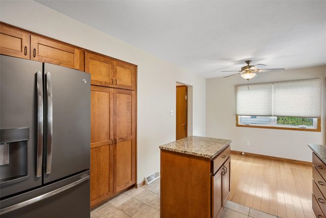 2906 39th Street, Des Moines, IA 50310