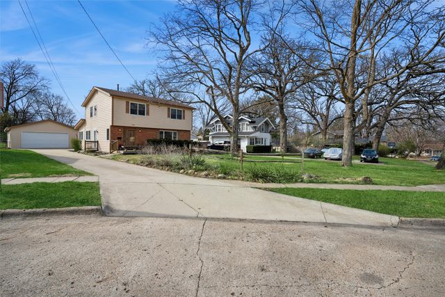 2906 39th Street, Des Moines, IA 50310