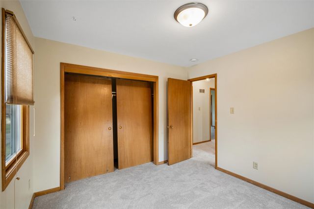 2906 39th Street, Des Moines, IA 50310