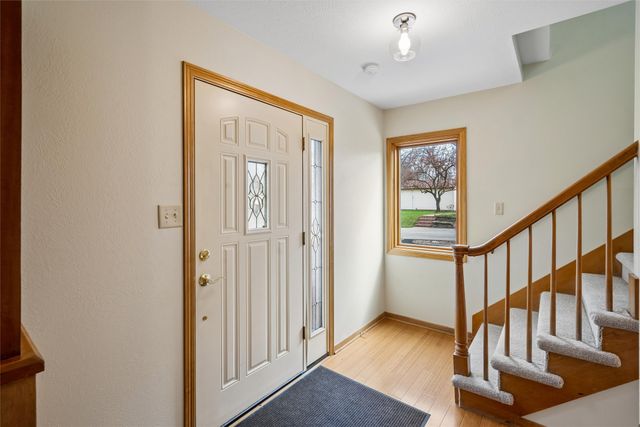 2906 39th Street, Des Moines, IA 50310